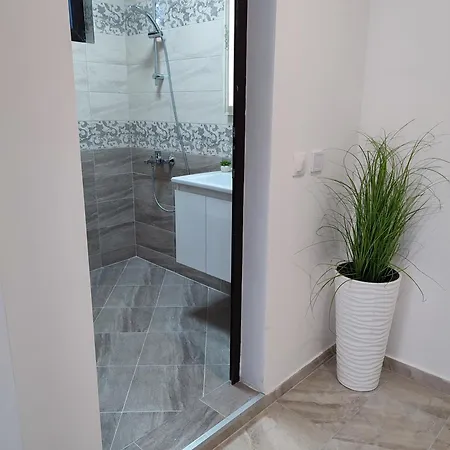 Summer Day بيت ضيافة 3*